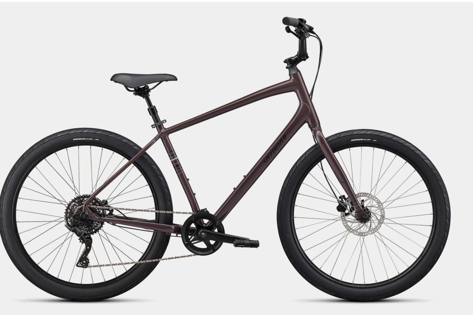 The Specialized Roll 3.0 Step Over has everything you need to help achieve your goals, like a comfortable and upright geometry that makes getting on and off the bike super easy