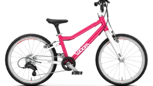 The superlight, versatile children's bike with 20″ wheels, a safety-conscious design, BMX-style bars, and seven easy-to-operate gears for kids aged 6 and up.